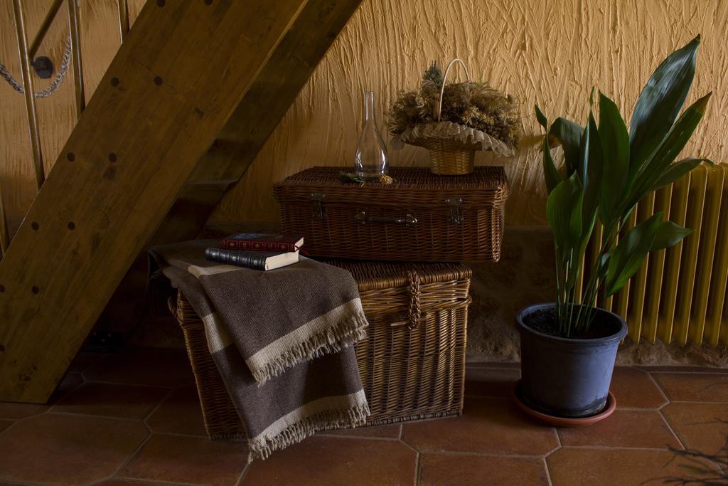 Casa Rural Santa Elena Villafranca de los Caballeros 외부 사진